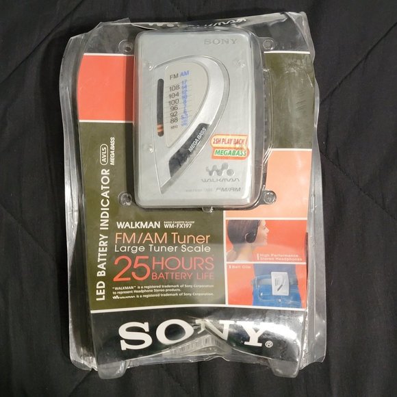 Sony Walkman WM-FX197 Mega Bass AM/FM Radio Cassette